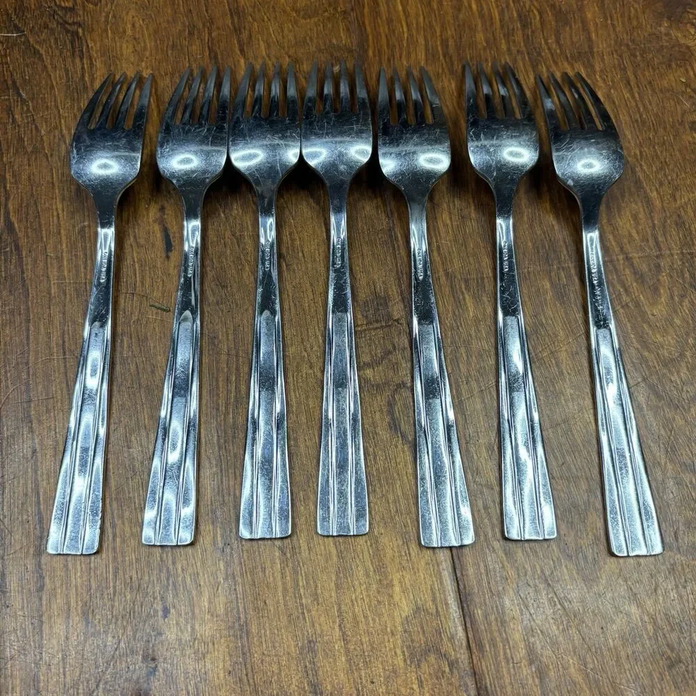 Oneida Camden Stainless Flatware 7 Dinner Forks 7‎ 7/8” USA Glossy Dinner Forks
